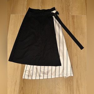 [Brand New] Mid Length Pleated Side Buckle Skirt